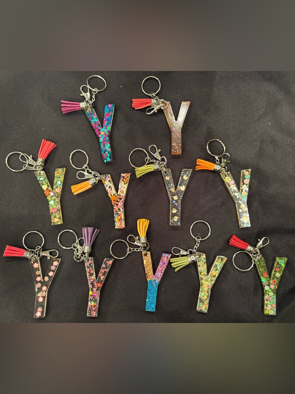 Decorative 'Y' Resin Keychains - Mixed Colors